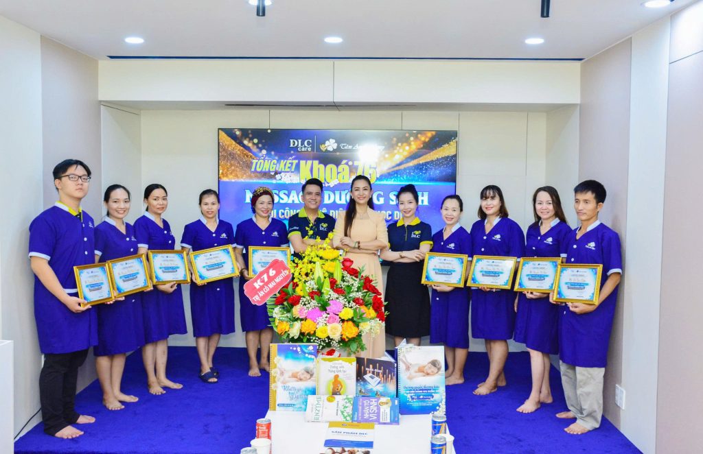 Lộ Trình Học Tập Từ A-Z Để Trở Thành Chuyên Gia Chăm Sóc Sức Khỏe Cộng Đồng 11 Chăm Sóc Sức Khoẻ Cộng Đồng